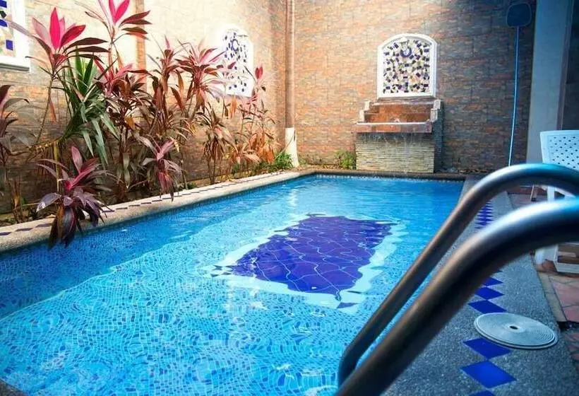 ホテル Tropical Inn