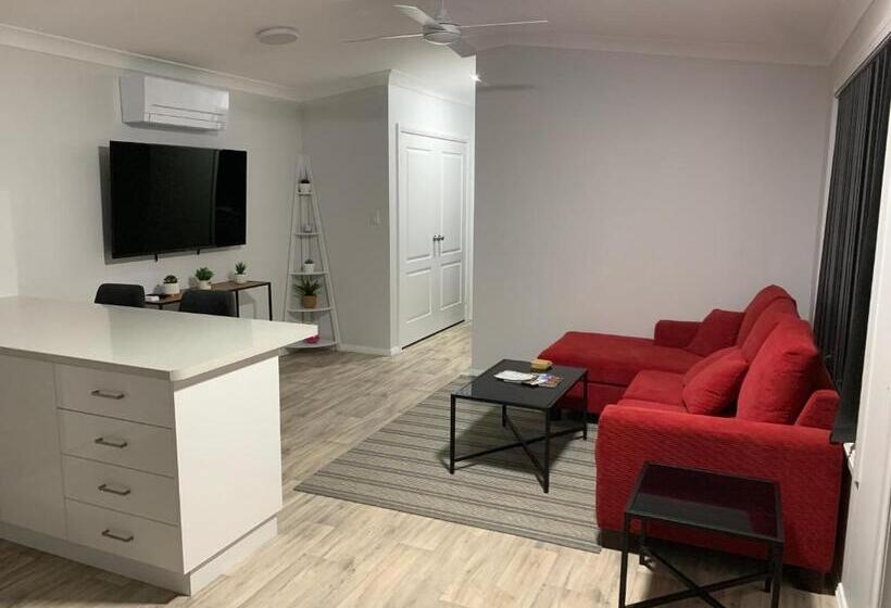 בית מלון כפרי Yarrawonga Cottage