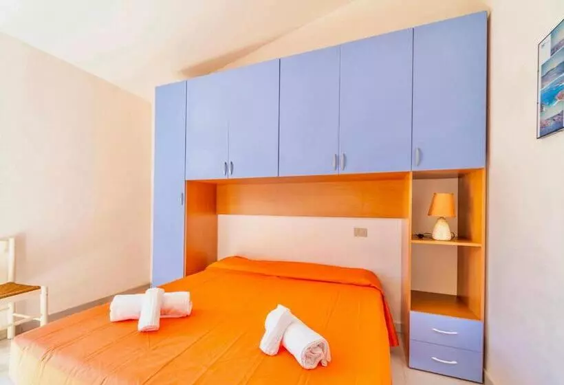 Iss Travel, Apartments In Via Torino   800 M From La Cinta Beach