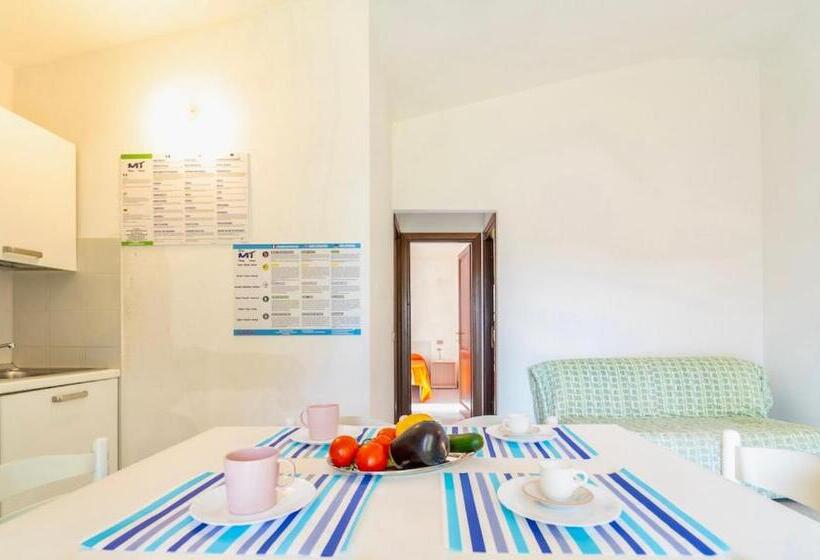 Iss Travel, Apartments In Via Torino   800 M From La Cinta Beach