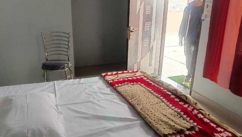 Oyo 8202 Sudeep Hotel & Restaurant