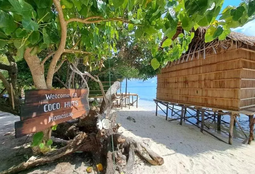 Majatalo Coco Huts Guest House