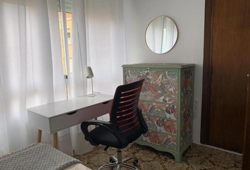 پانسیون Sagunto 2