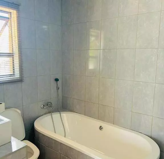 ペンション Serene Accommodation Palace