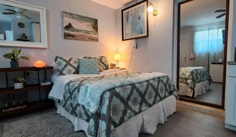 Majatalo Sweet Studio In Sarasota