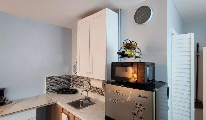 Majatalo Sweet Studio In Sarasota