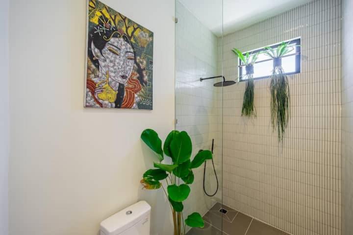 پانسیون Villa Tropix