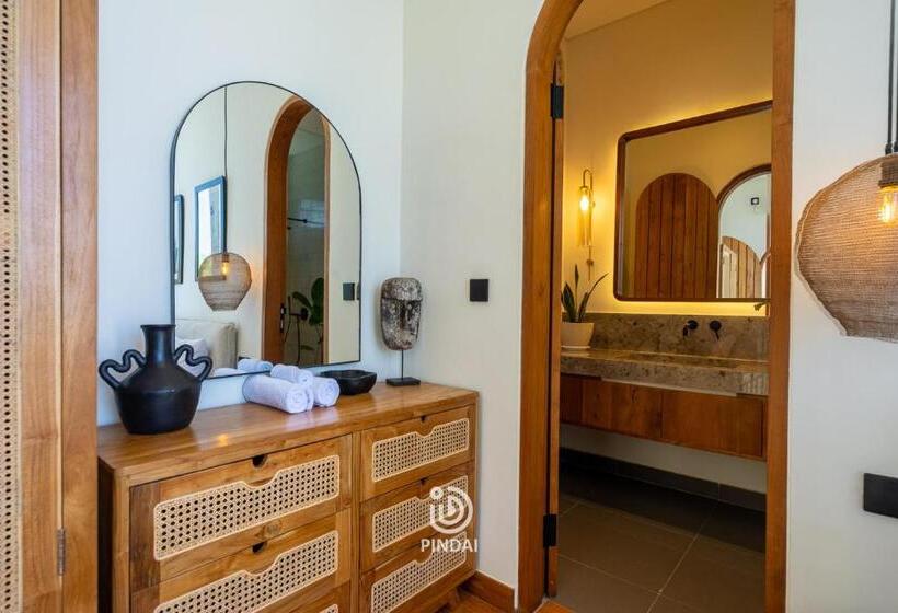 پانسیون Villa Tropix