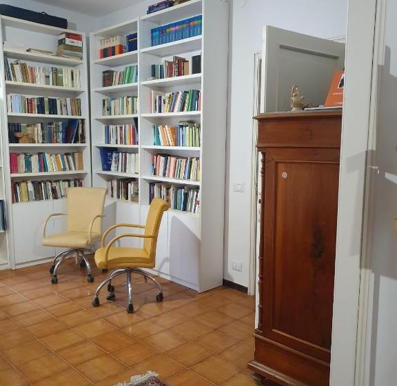 Bed and Breakfast Bookanvillea