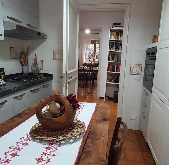 Bed and Breakfast Bookanvillea