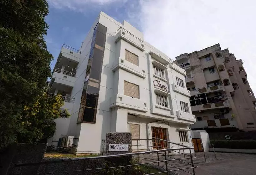 Classic Boutique Hotel & Luxury Service Apartments