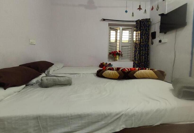 酒店 Adh Amilya Gerdens