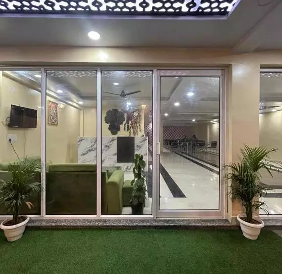 Hotel Bliss