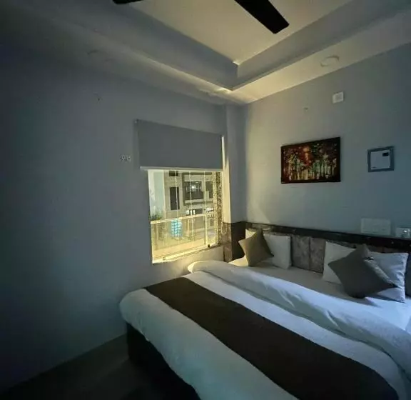 Hotel Bliss