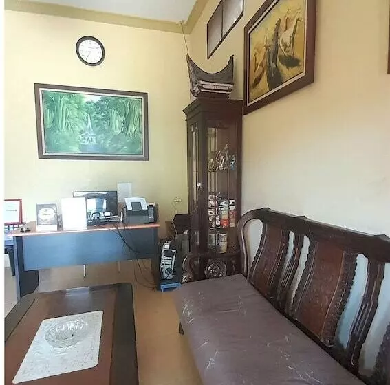 ホテル Oyo 93417 Homestay Bunga Rinte Syariah