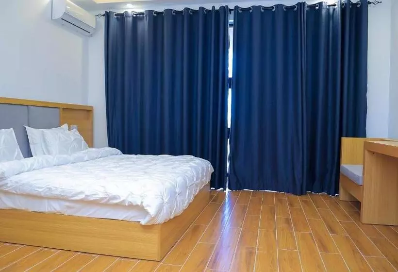 Palm Village Business Hotel Apt