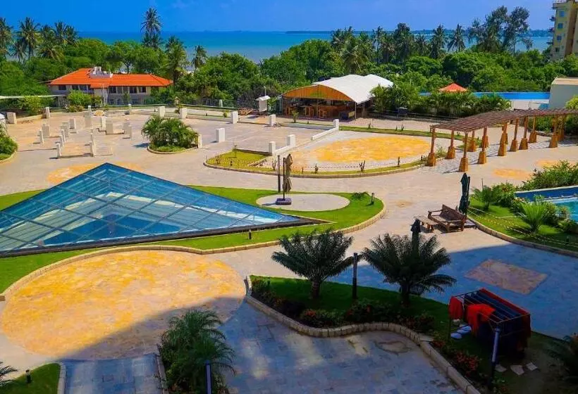 Palm Village Business Hotel Apt