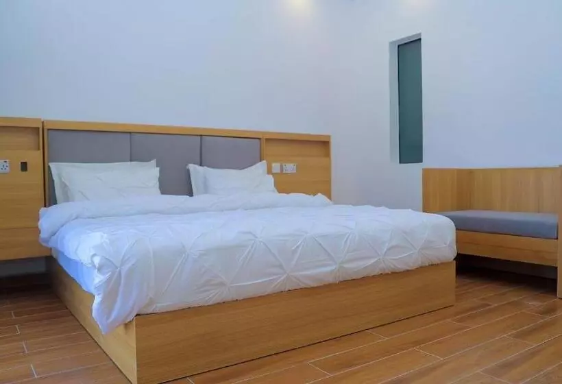 Palm Village Business Hotel Apt
