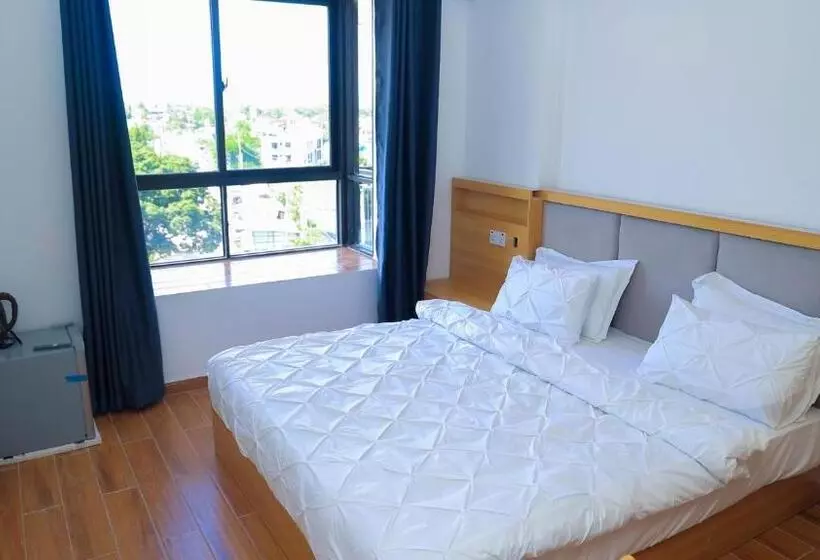 Palm Village Business Hotel Apt