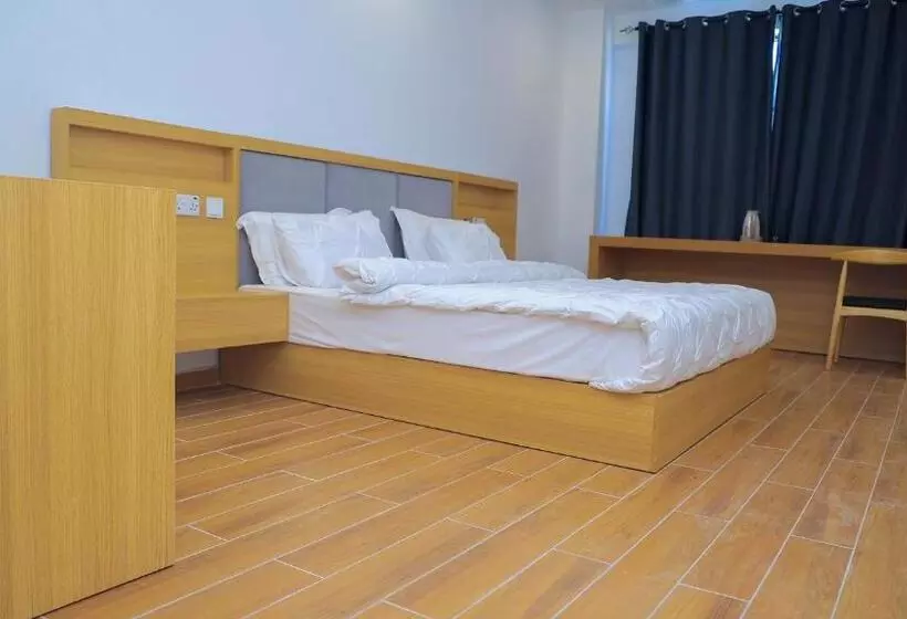 Palm Village Business Hotel Apt