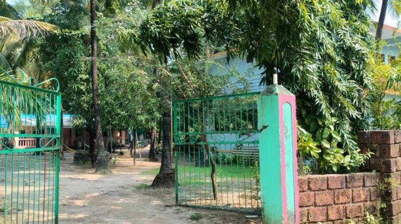 ホテル Royal Leelas Inn