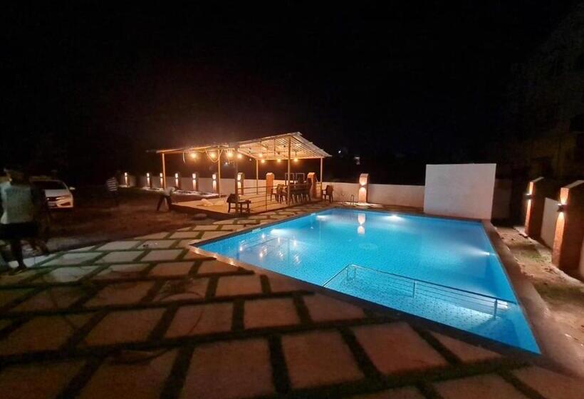 ホテル Shivam Palace Nagaon