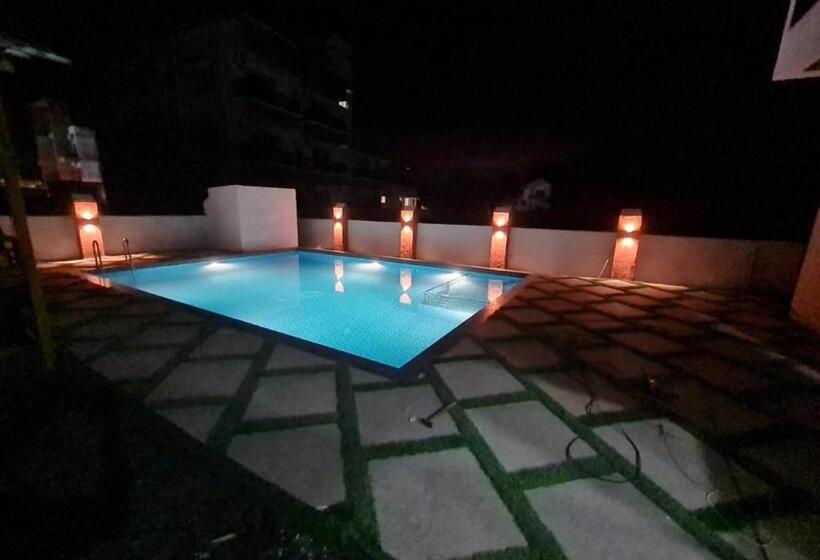 ホテル Shivam Palace Nagaon