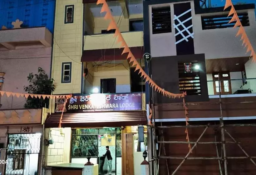 هتل Spot On Shri Venkateshwara Lodging
