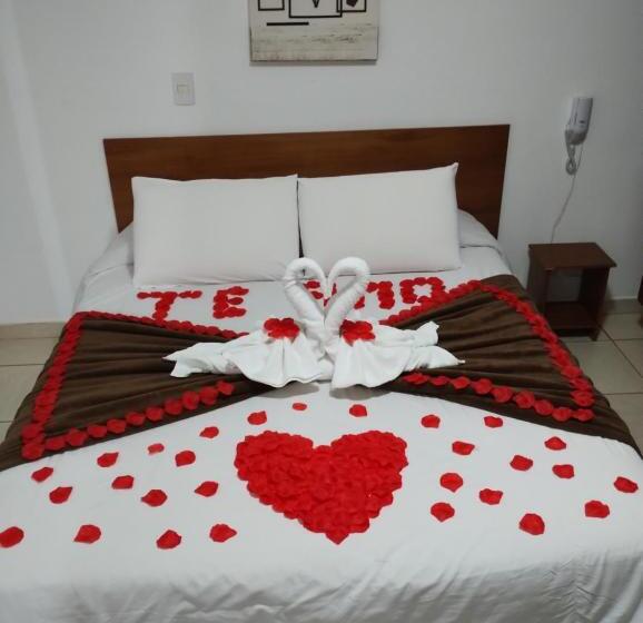 ホテル Steppenwolf