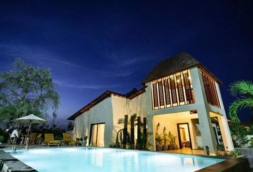 Maira Resort And Convention Center