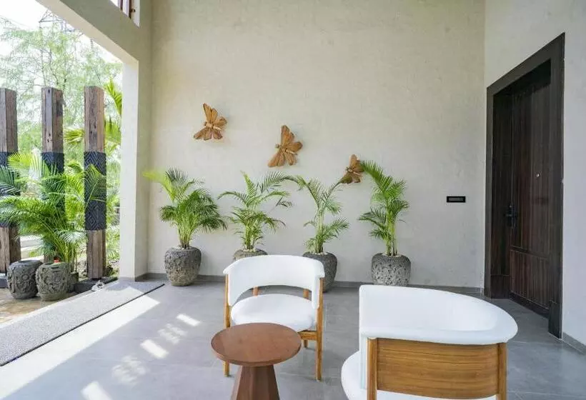 Maira Resort And Convention Center