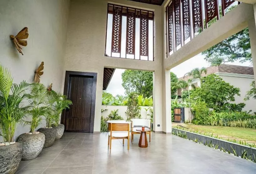 Maira Resort And Convention Center