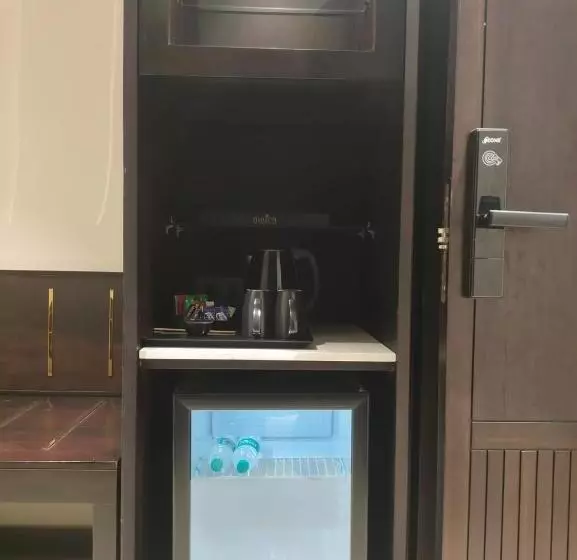 Maira Resort And Convention Center