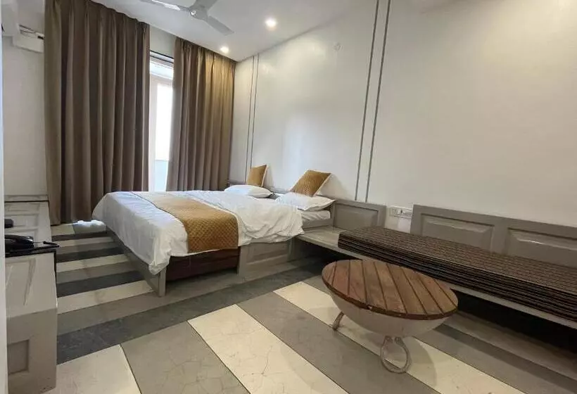 Nkaasa Hotel Personal Suites