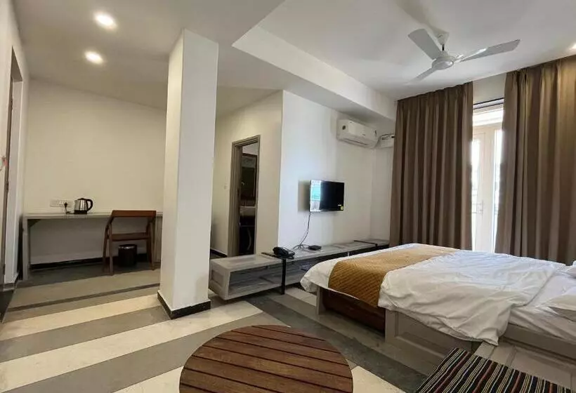 Nkaasa Hotel Personal Suites