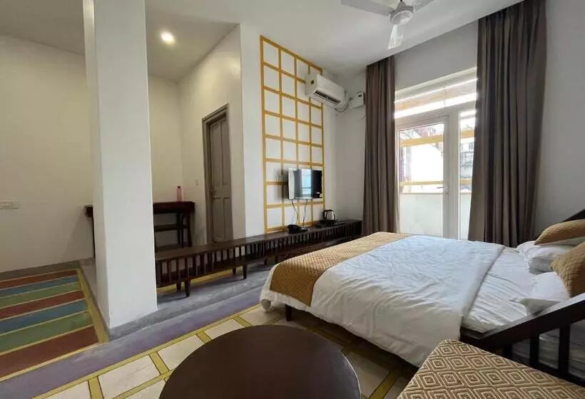 Nkaasa Hotel Personal Suites