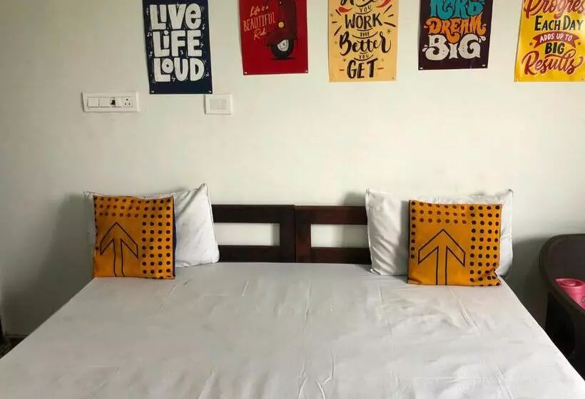 Oyo Hotel Kanha