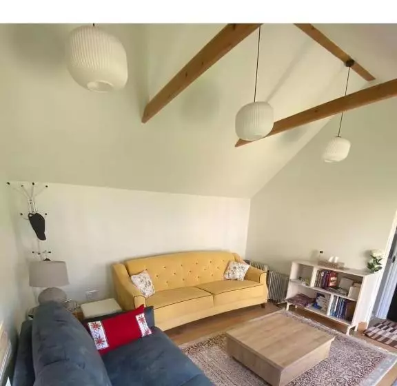 پانسیون Charming Private Guest House