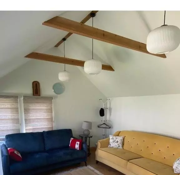 پانسیون Charming Private Guest House