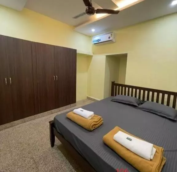 ペンション Dhruv Guest House