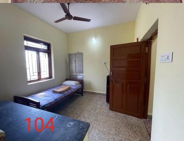 Pension Dhruv Guest House