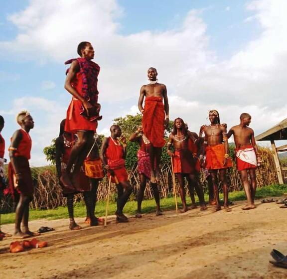 پانسیون Kanunka House