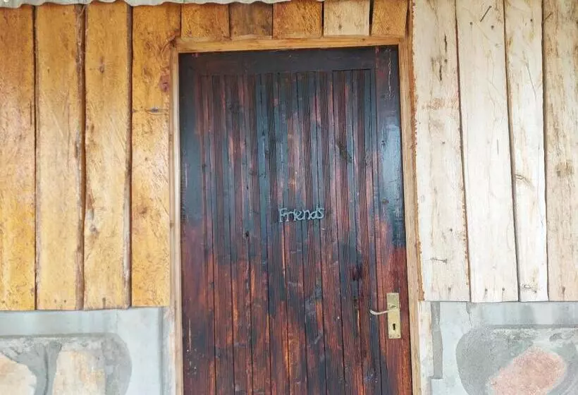 پانسیون Kanunka House