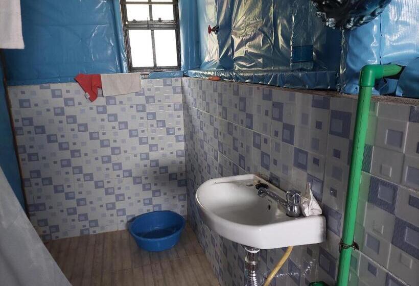 پانسیون Kanunka House