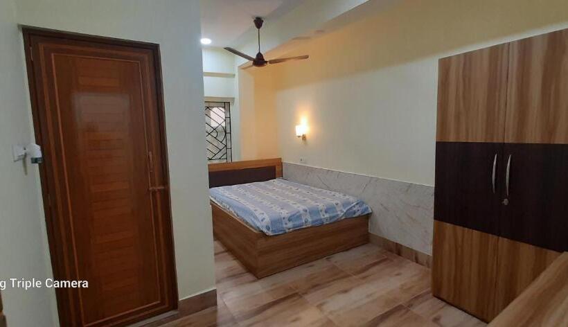 Pension Laxmi Niwas, Salt Lake, Kolkata, 10mins From Sector 5