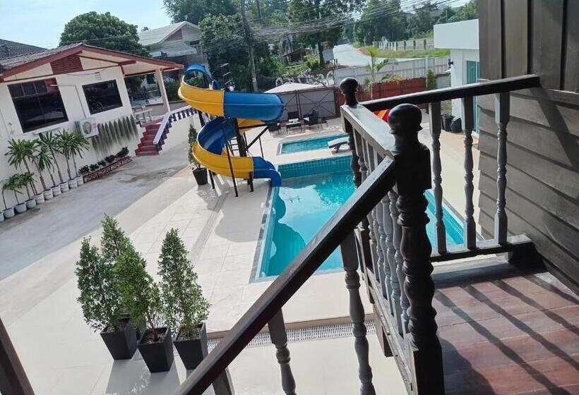 Lomakeskus Baan Kraziprak บ้านกระซิบรัก