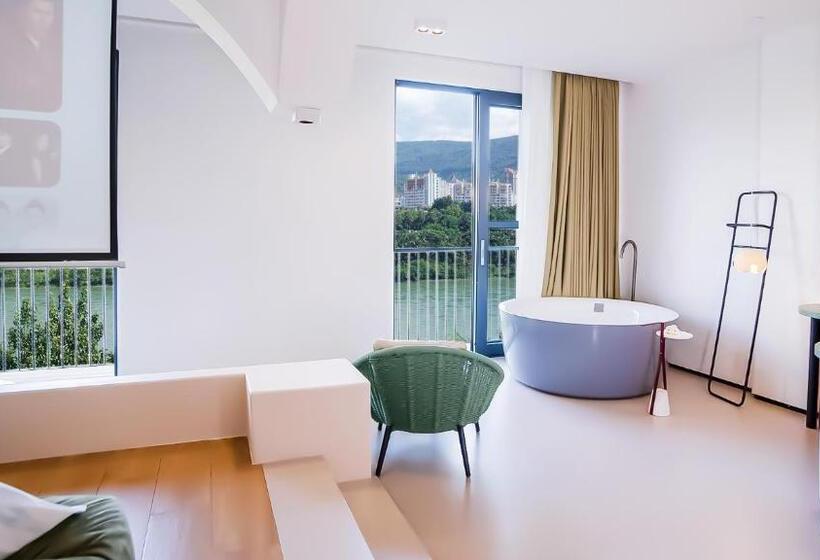 בית מלון כפרי Huijian Riverview