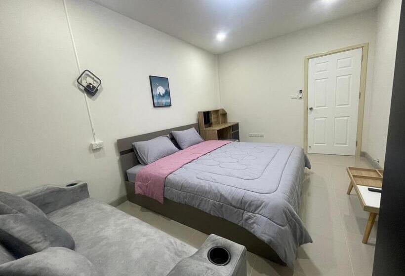 Albergue อีโฮสเทลบ้านช่น