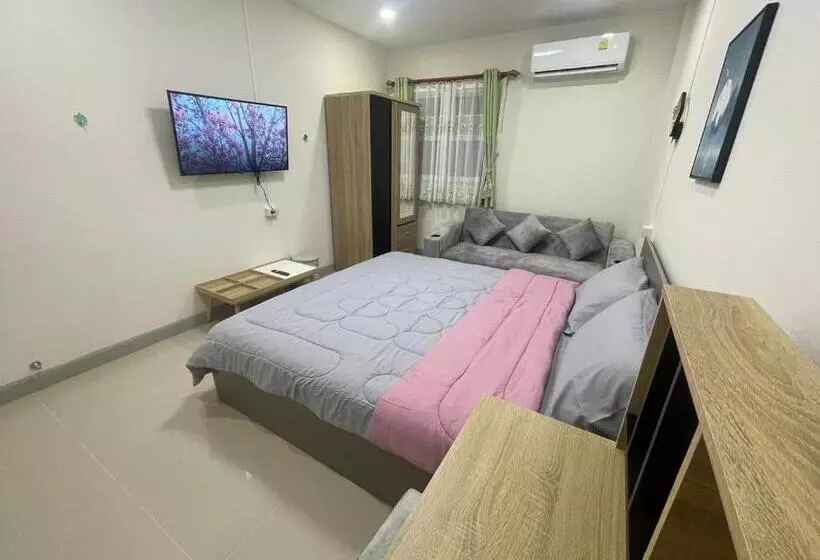 Retkeilymaja อีโฮสเทลบ้านช่น