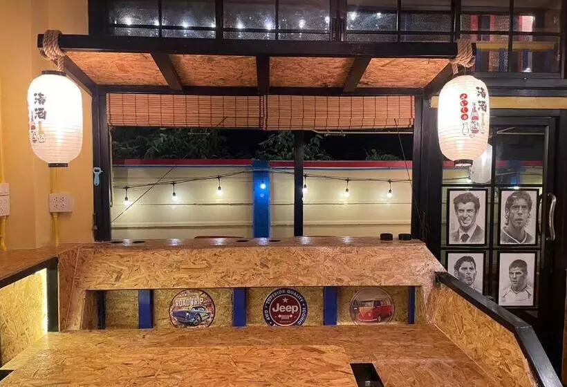 Retkeilymaja อีโฮสเทลบ้านช่น